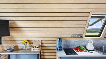 冰箱、微波炉、烤箱、炉灶