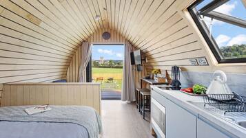 1 chambre, accĂšs Internet, draps fournis