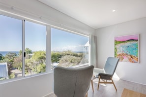 Interior - DECADENT & STYLISH 2 STOREY COASTAL RETREAT (Dunsborough)