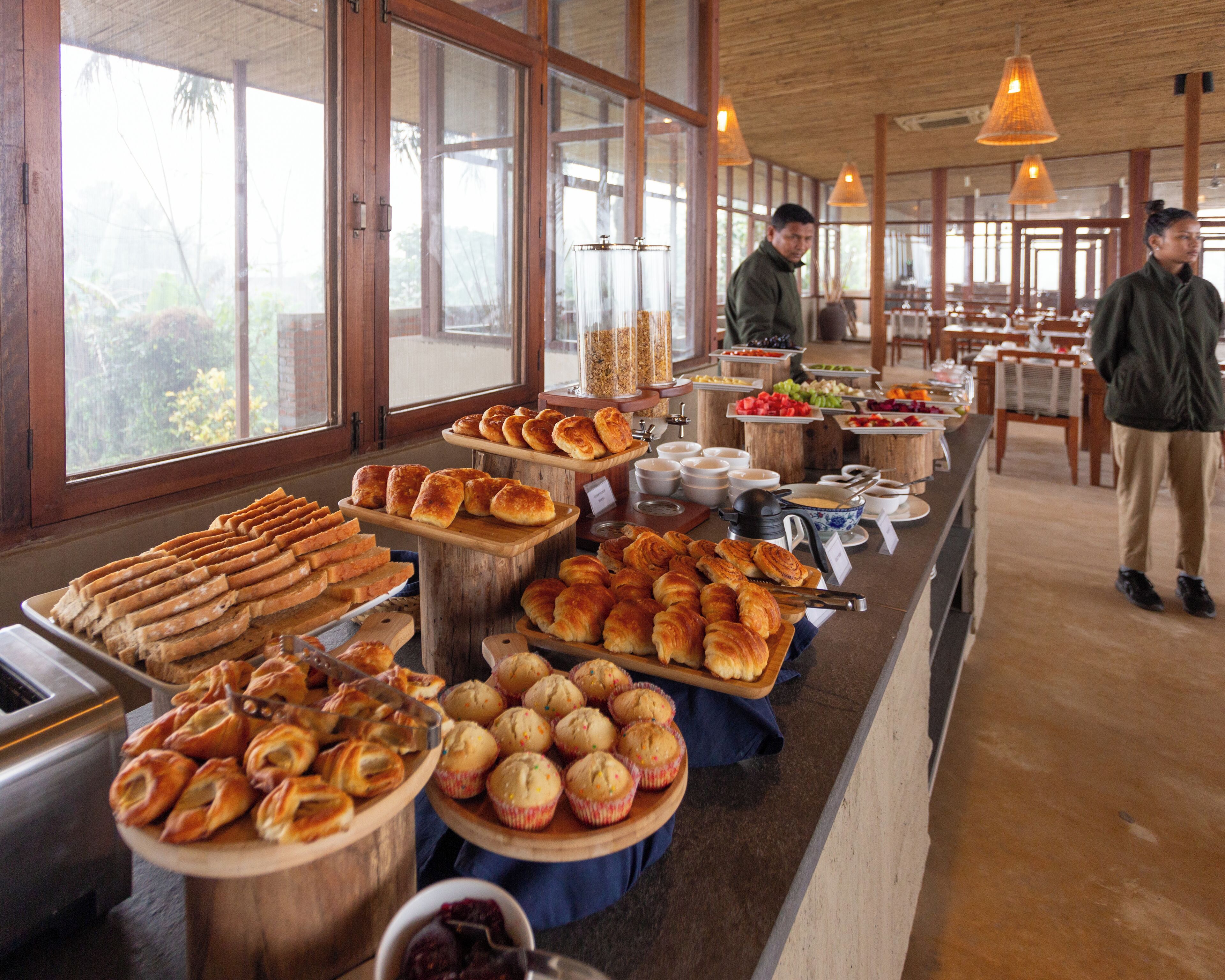 Free daily buffet breakfast 