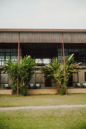 Terrace/patio - Sanctuary Chitwan National Park (Kawasoti)