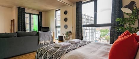 1 chambre, fer et planche Ă repasser, lit parapluie, Wi-Fi