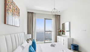 Deluxe Apartment | 2 bedrooms, individually furnished, iron/ironing board, free WiFi