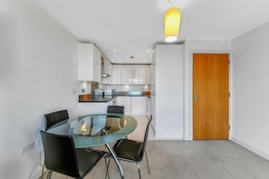 Apartment | Dining