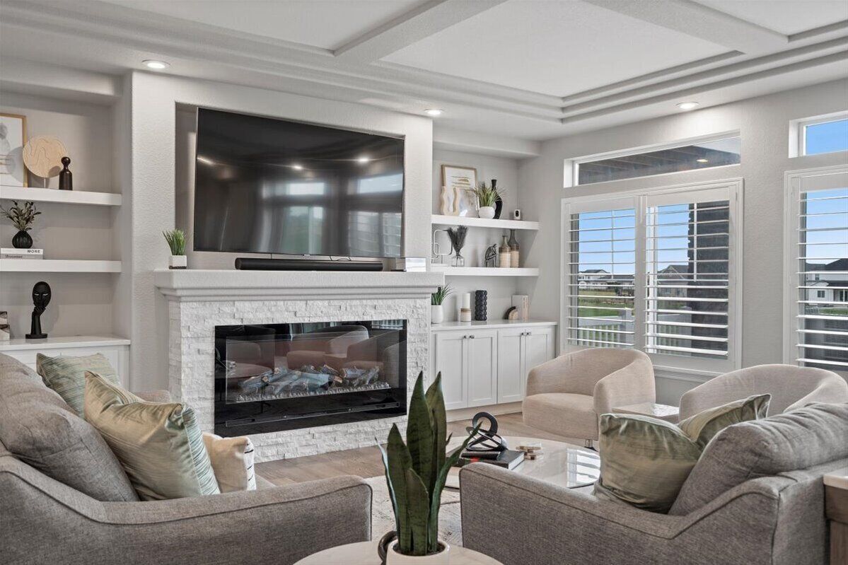 Smart TV, fireplace, video games, ping pong