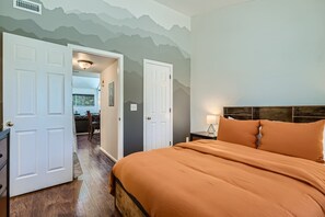 2 chambres, fer et planche à repasser, Wi-Fi gratuit, draps fournis