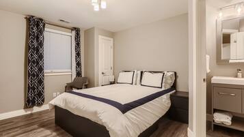 1 habitación, escritorio, tabla de planchar con plancha y wifi gratis