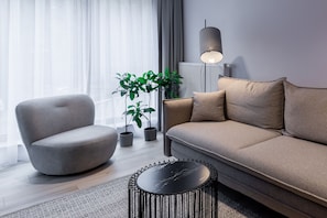 Classic Apartment | Living area - RentPlanet - Apartamenty Kilińskiego (Szklarska Poreba)