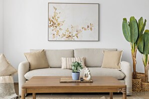 Deluxe Apartment | Living area
