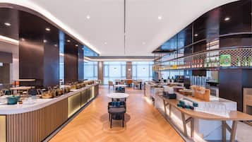 Desayuno buffet (con cargo) los días de semana