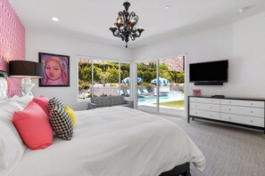 4 bedrooms, iron/ironing board, free WiFi, bed sheets