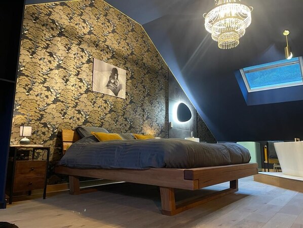 1 bedroom, in-room safe, iron/ironing board, free WiFi