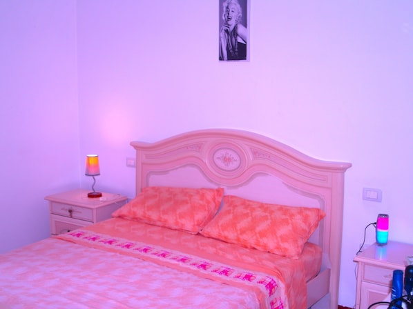 House | 2 bedrooms, free WiFi, bed sheets