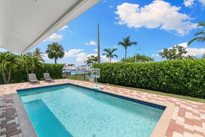 Image sans description, 3 de 47, bouton