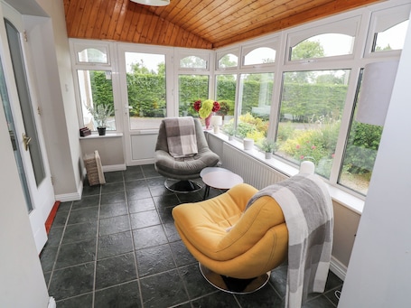 Cottage | Interior. Churchfield House