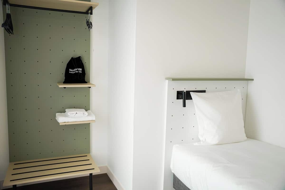 Apartment, 1 double beds and 3 single beds | 1 bedroom, premium bedding, iron/ironing board, free WiFi