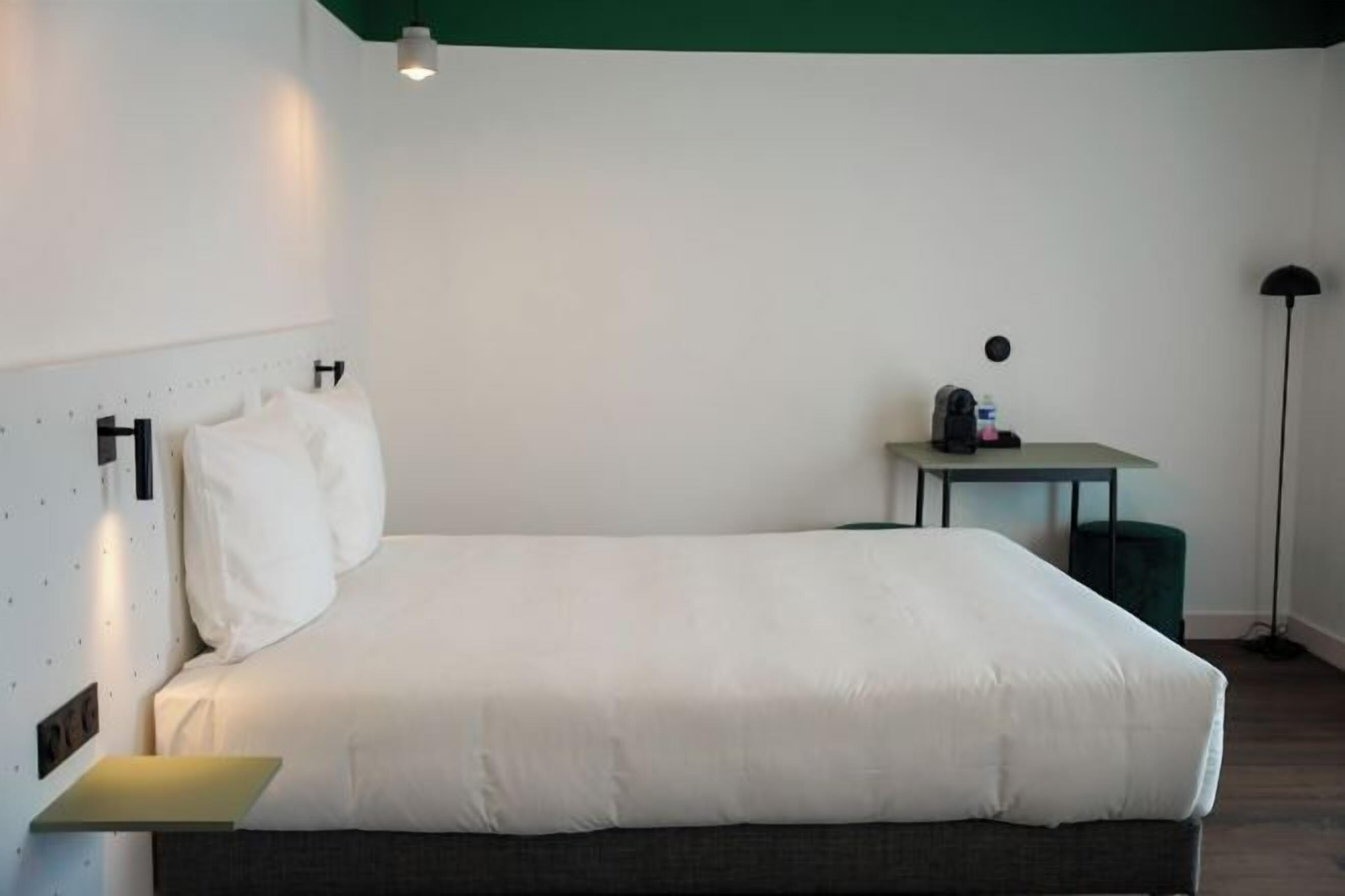 Hochwertige Bettwaren, Bügeleisen/Bügelbrett, kostenloses WLAN