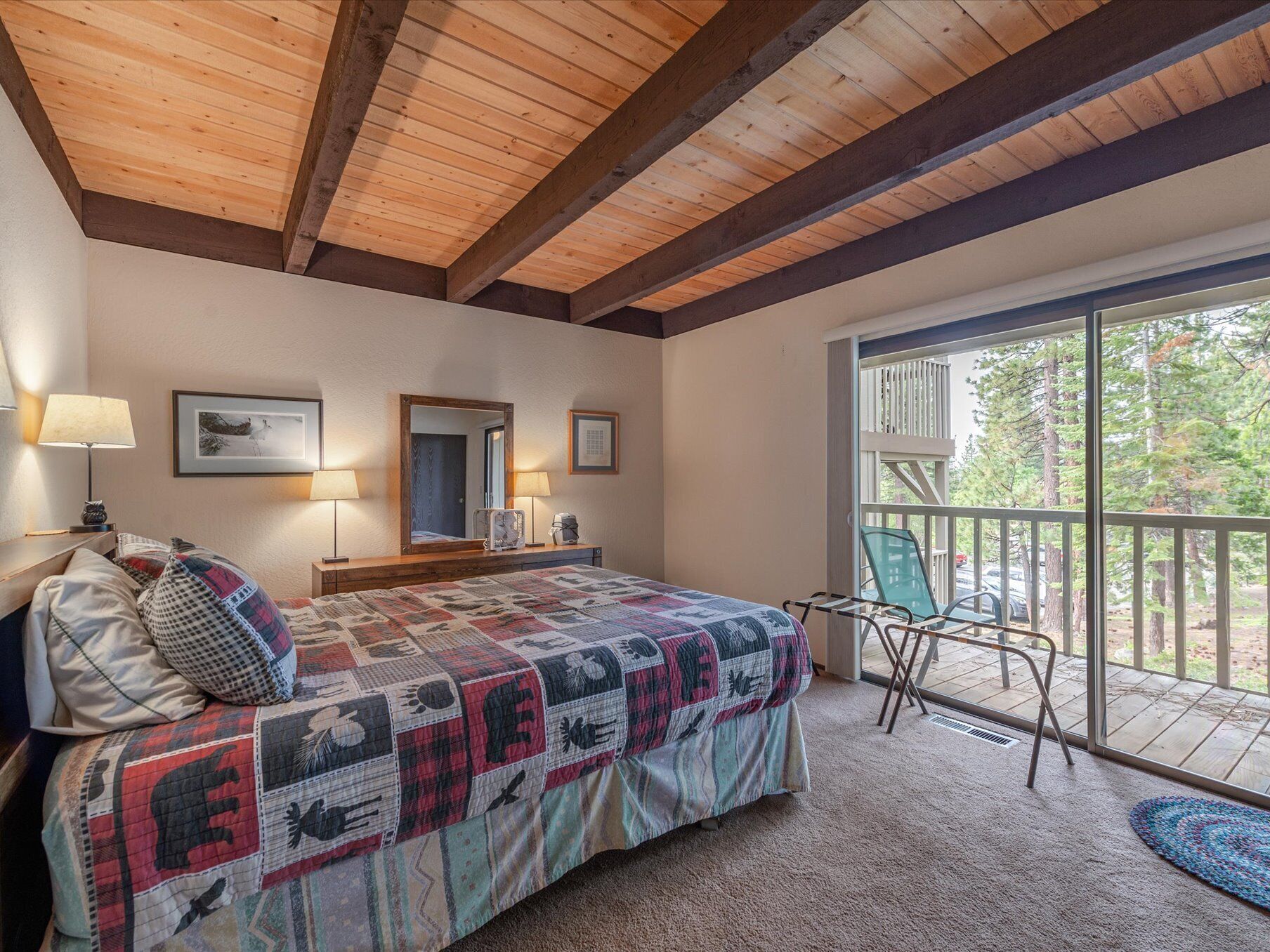 3 多间卧室、熨斗/熨衣板、免费 WiFi、床单