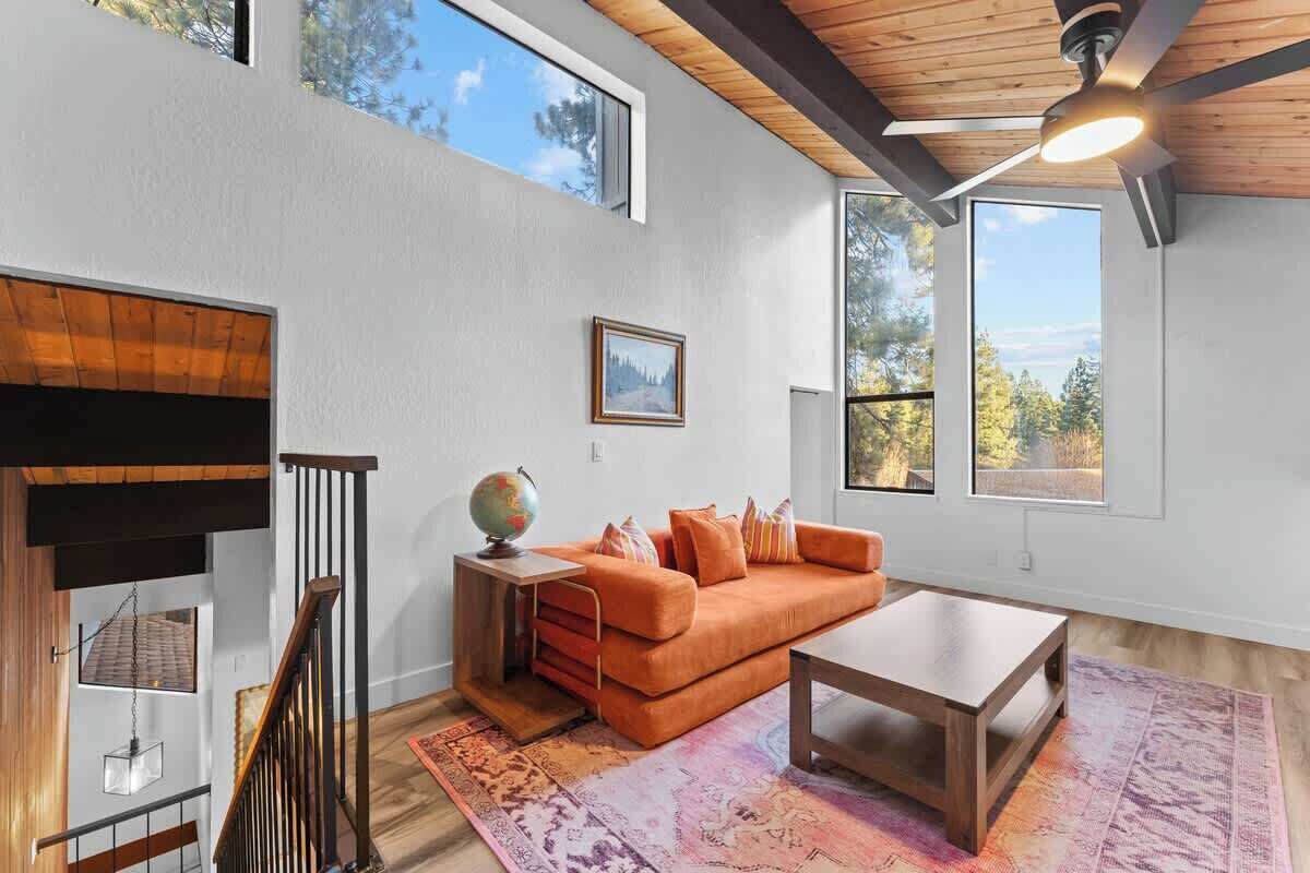 TV, fireplace, DVD player, table tennis