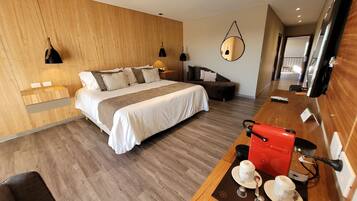 Habitación Premier | Ropa de cama de alta calidad y edredones de plumas