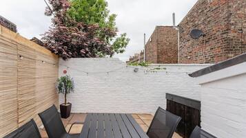 House, Multiple Beds | Property grounds