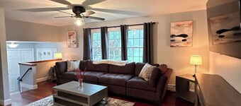 Private, spacious 4 bedroom 2 bath 15 mins to Saratoga track w/ Pool and hot tub