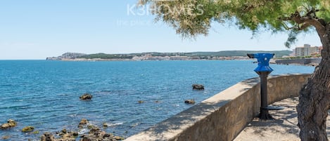 Vue depuis lâhĂ©bergement