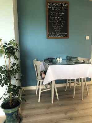 Free daily cooked-to-order breakfast