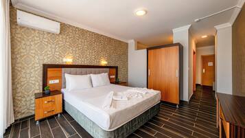 Family Double Room | Bed sheets