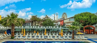 โรงแรม Özkaptan อัควา