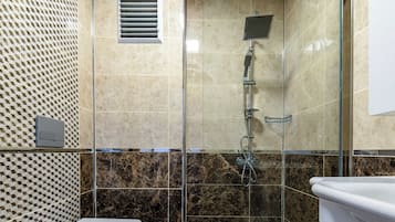 Basic Room | Bilik Mandi | Pancuran mandi, pengering rambut, tuala disediakan