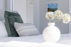 Luxury Room | Egyptian cotton sheets, premium bedding, pillowtop beds