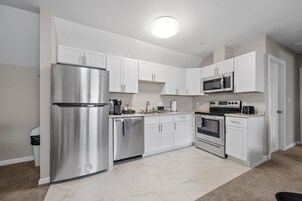 Deluxe Apartment | Private kitchen