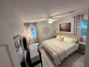 2 Schlafzimmer, Schreibtisch, Bügeleisen/Bügelbrett, kostenloses WLAN