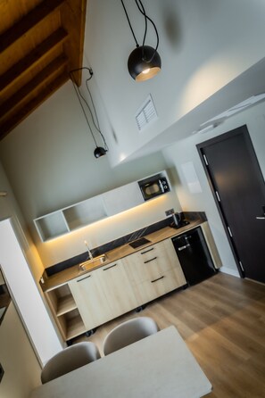 Standard Apartment | Free WiFi, bed sheets - Hotel Corona de Padrón (Padron)