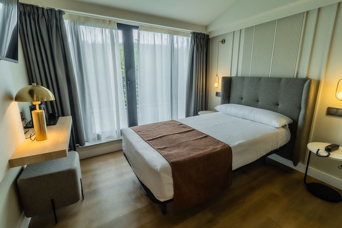 Wifi gratis y ropa de cama