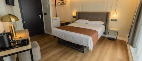 Deluxe Double Room | Free WiFi, bed sheets