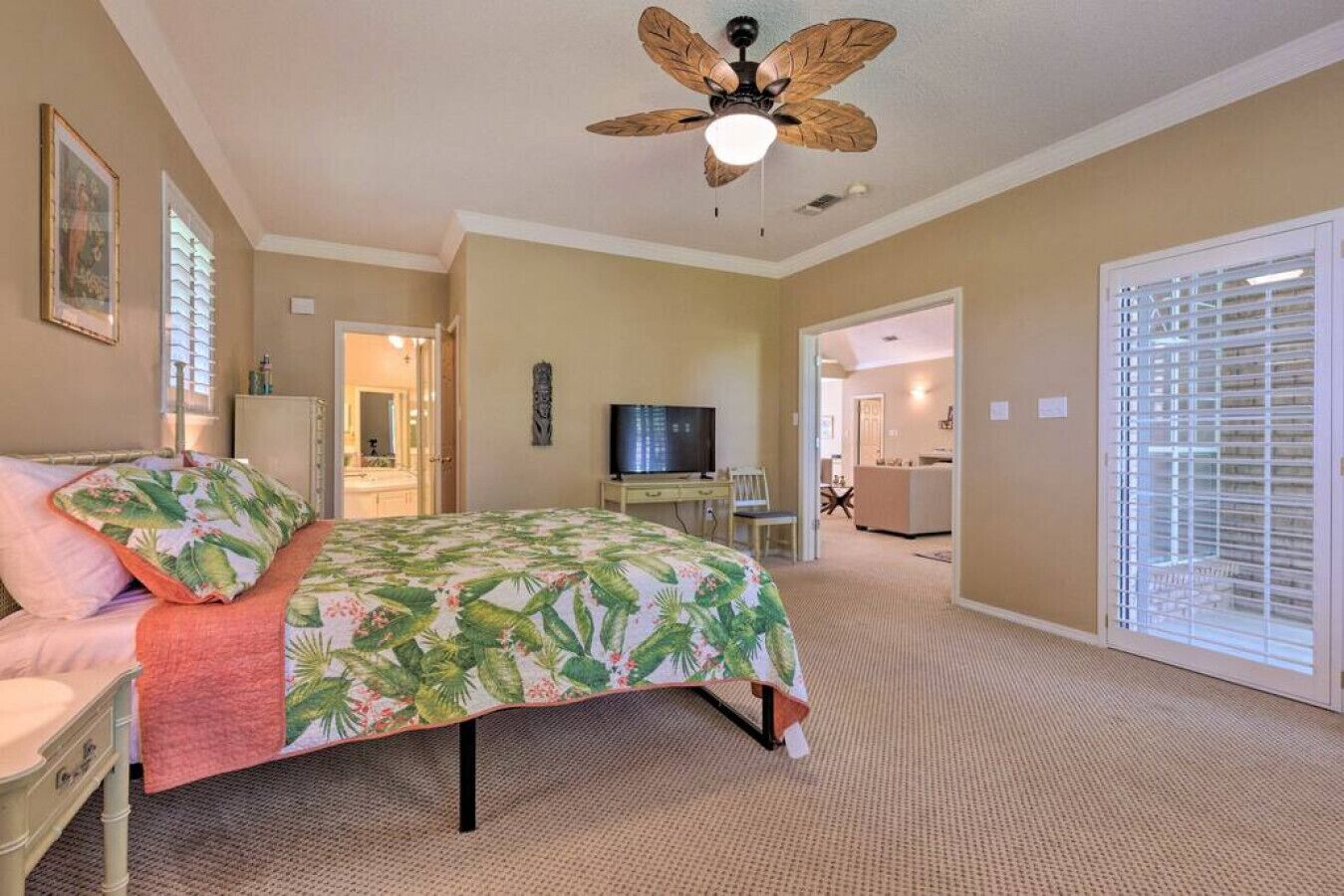 3 bedrooms, desk, iron/ironing board, WiFi