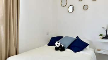 1 habitación, tabla de planchar con plancha, wifi y ropa de cama