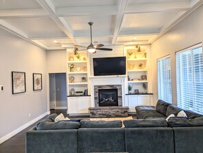 Smart TV, fireplace, video games