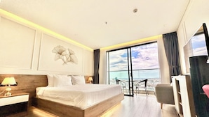 Premium Apartment | 1 bedroom, premium bedding, desk, laptop workspace - WHITE HOUSE CONDOTEL PHÚ YÊN (Tuy Hoa)
