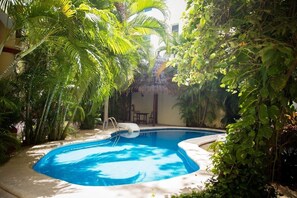 Apartment | Pool | Outdoor pool