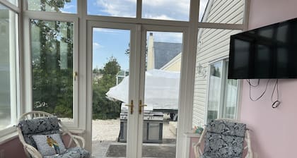Family size Beach house located right on the lagoon