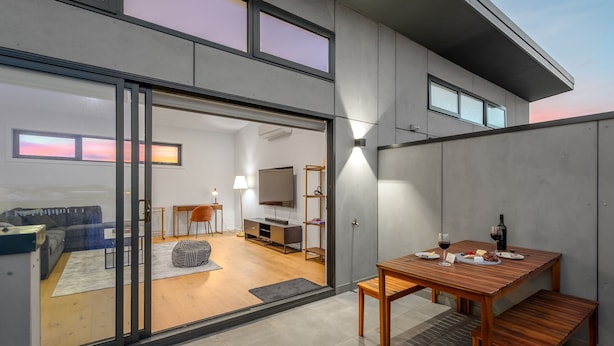Townhouse – luksus | Oppholdsområde | Flatskjerm-TV