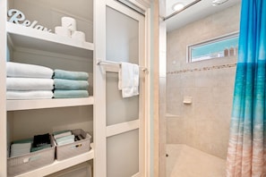 Kostenlose Toilettenartikel, Haartrockner