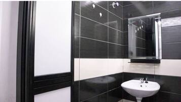 Chuveiro, secador de cabelo