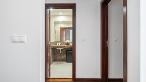 Unclassified image, 5 of 14, button - Fifth Apartment by Madeira Sun Travel (Funchal)