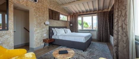 1 soverom, strykejern/-brett, internettilgang og sengetøy