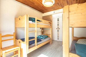 2 bedrooms, free WiFi, bed sheets