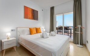 2 Schlafzimmer, Bügeleisen/Bügelbrett, kostenloses WLAN